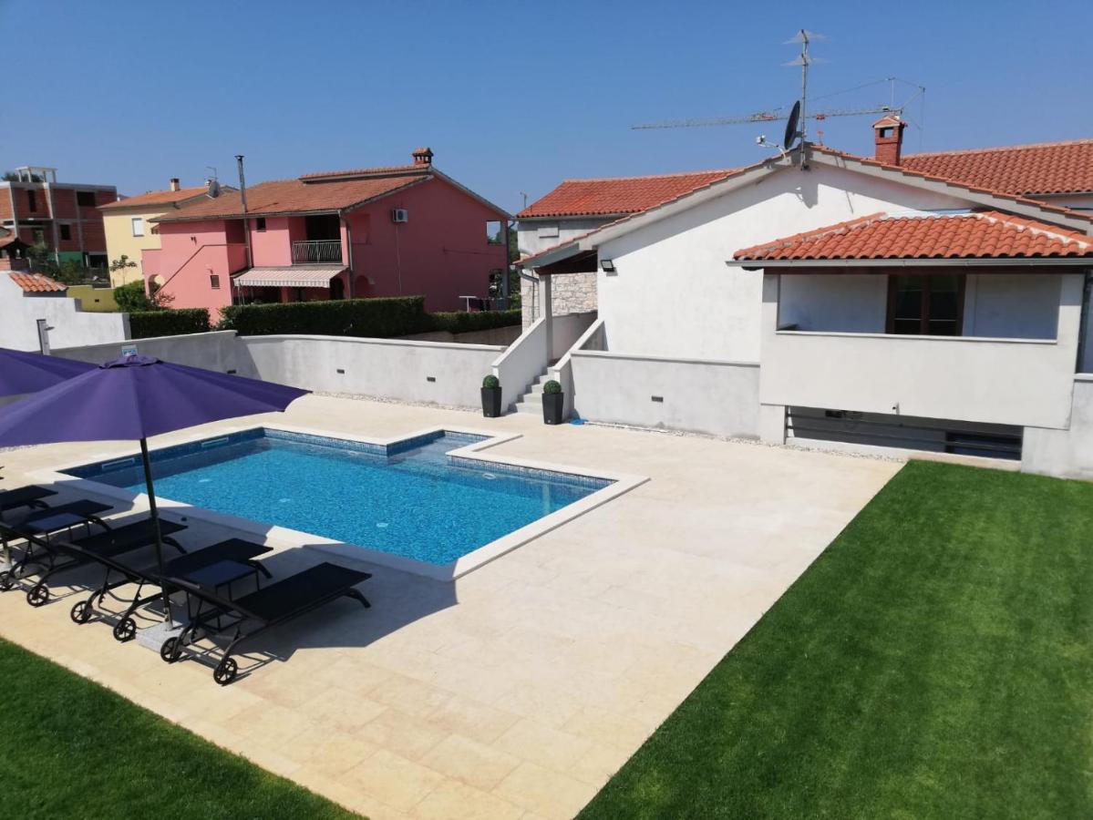Holiday Home Victoria Poreč Eksteriør billede